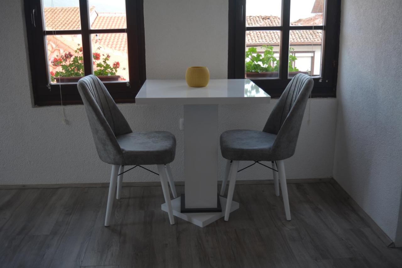 Patche - A Wine Cellar Hideaway In The Historic Of Revolutionary Metodi Patche Apartman Ohrid