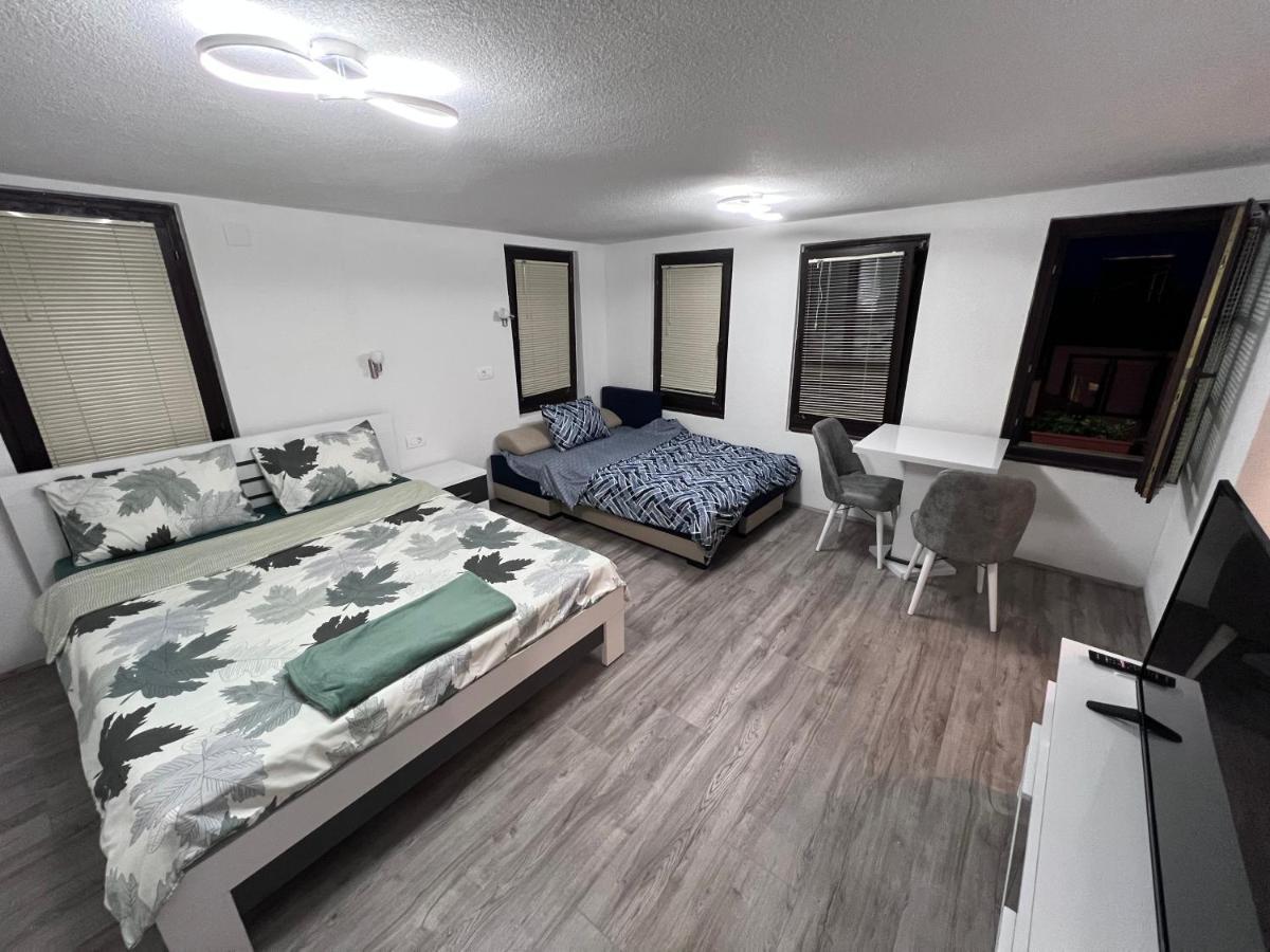 Apartman Patche - A Wine Cellar Hideaway In The Historic Of Revolutionary Metodi Patche *