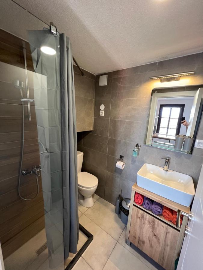 Patche - A Wine Cellar Hideaway In The Historic Of Revolutionary Metodi Patche Apartman Ohrid