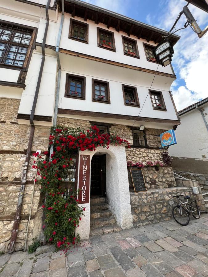 Patche - A Wine Cellar Hideaway In The Historic Of Revolutionary Metodi Patche * Ohrid